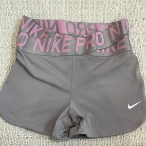 Nike Pro